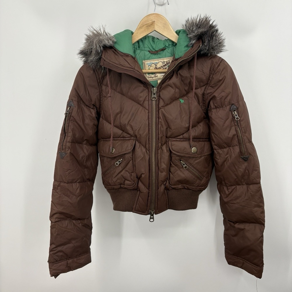 Vintage Abercrombie & Fitch Puffer Jacket Medium Down Cropped Faux Fur Hood Y2K